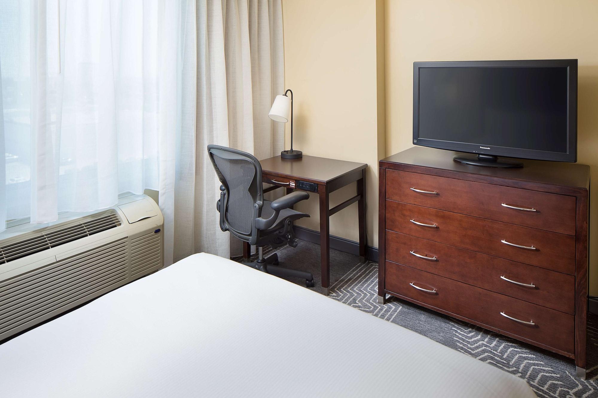 Doubletree By Hilton Los Angeles/קומרס מראה חיצוני תמונה
