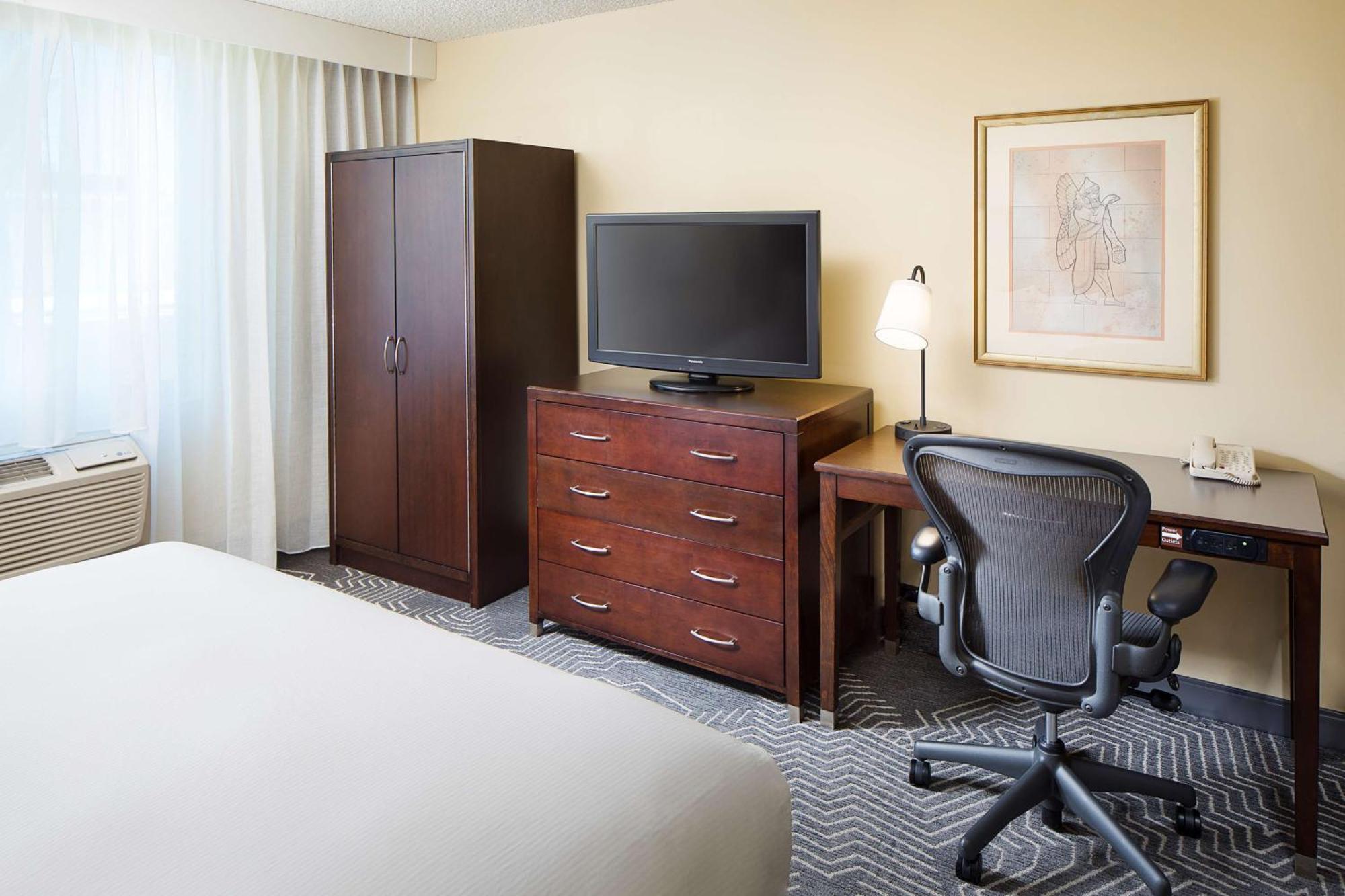 Doubletree By Hilton Los Angeles/קומרס מראה חיצוני תמונה