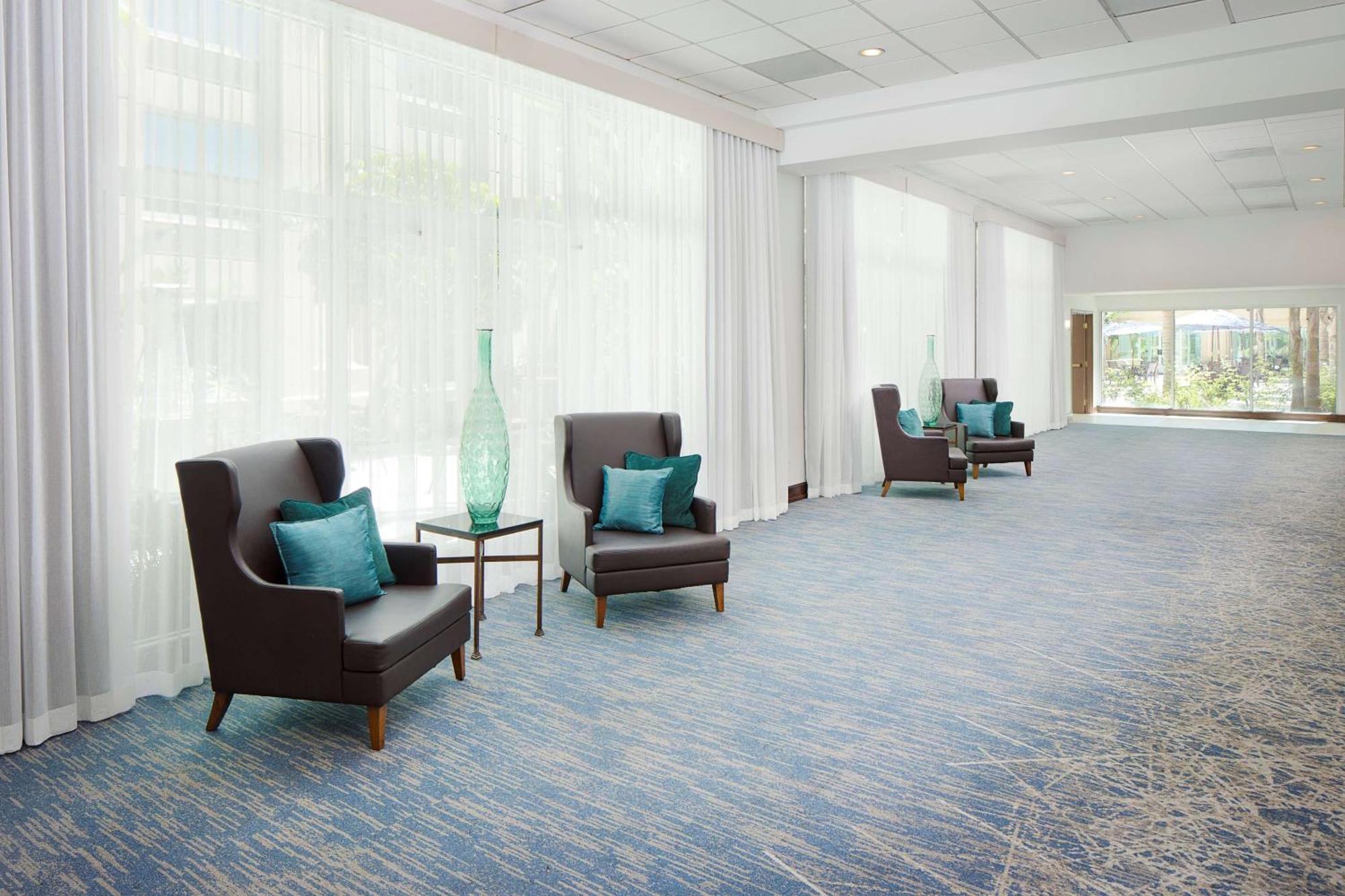 Doubletree By Hilton Los Angeles/קומרס מראה חיצוני תמונה