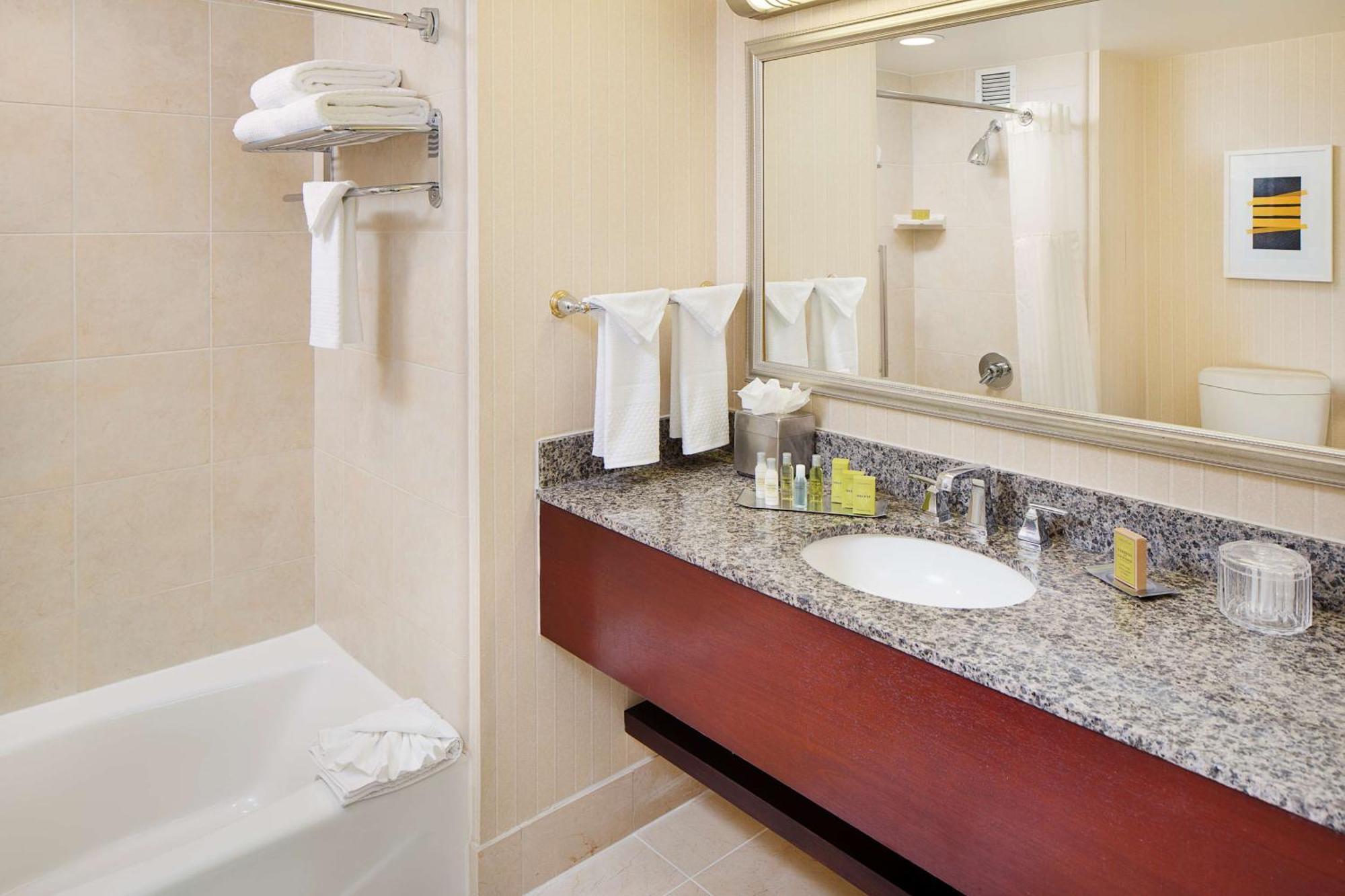 Doubletree By Hilton Los Angeles/קומרס מראה חיצוני תמונה