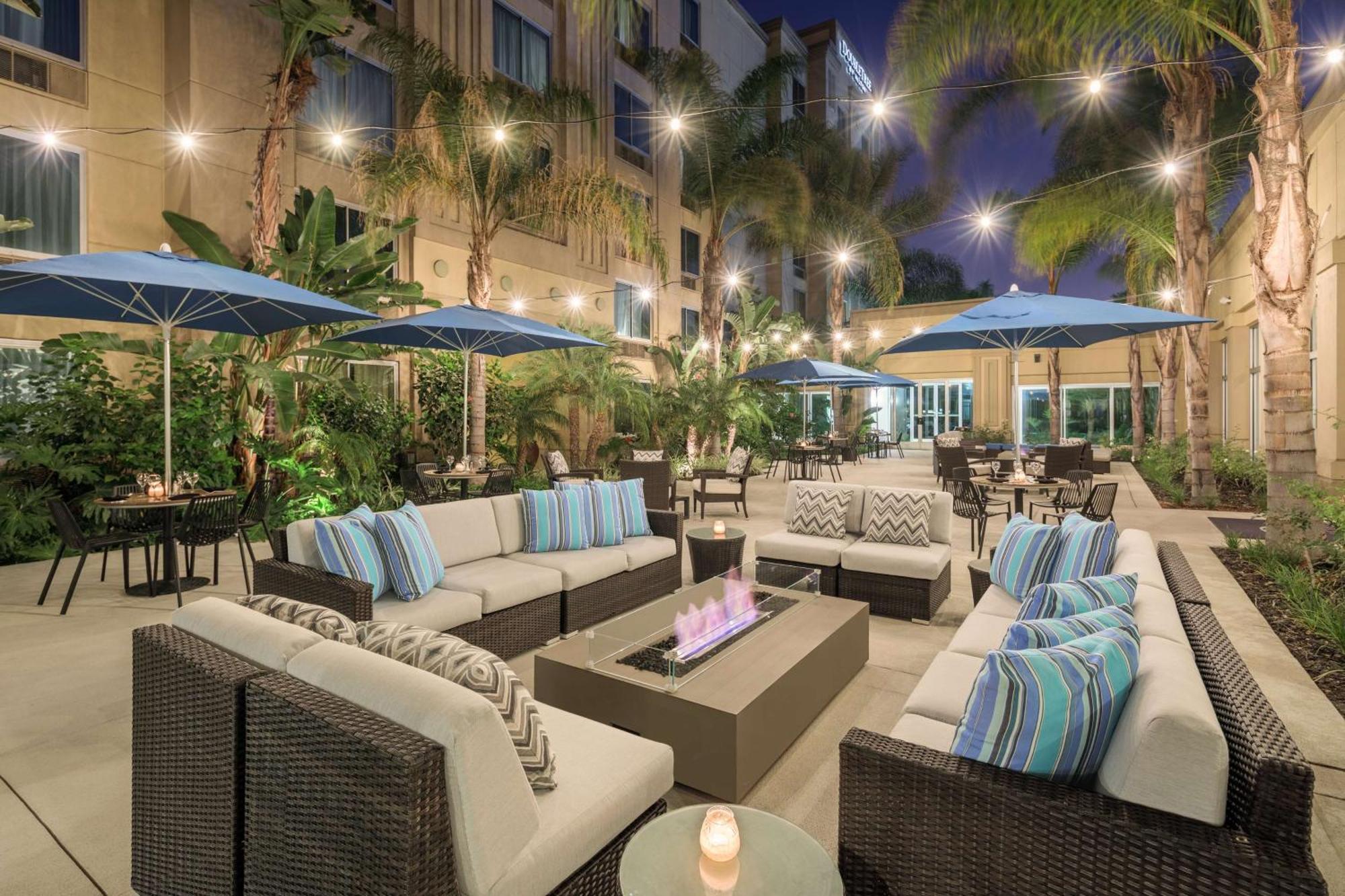 Doubletree By Hilton Los Angeles/קומרס מראה חיצוני תמונה