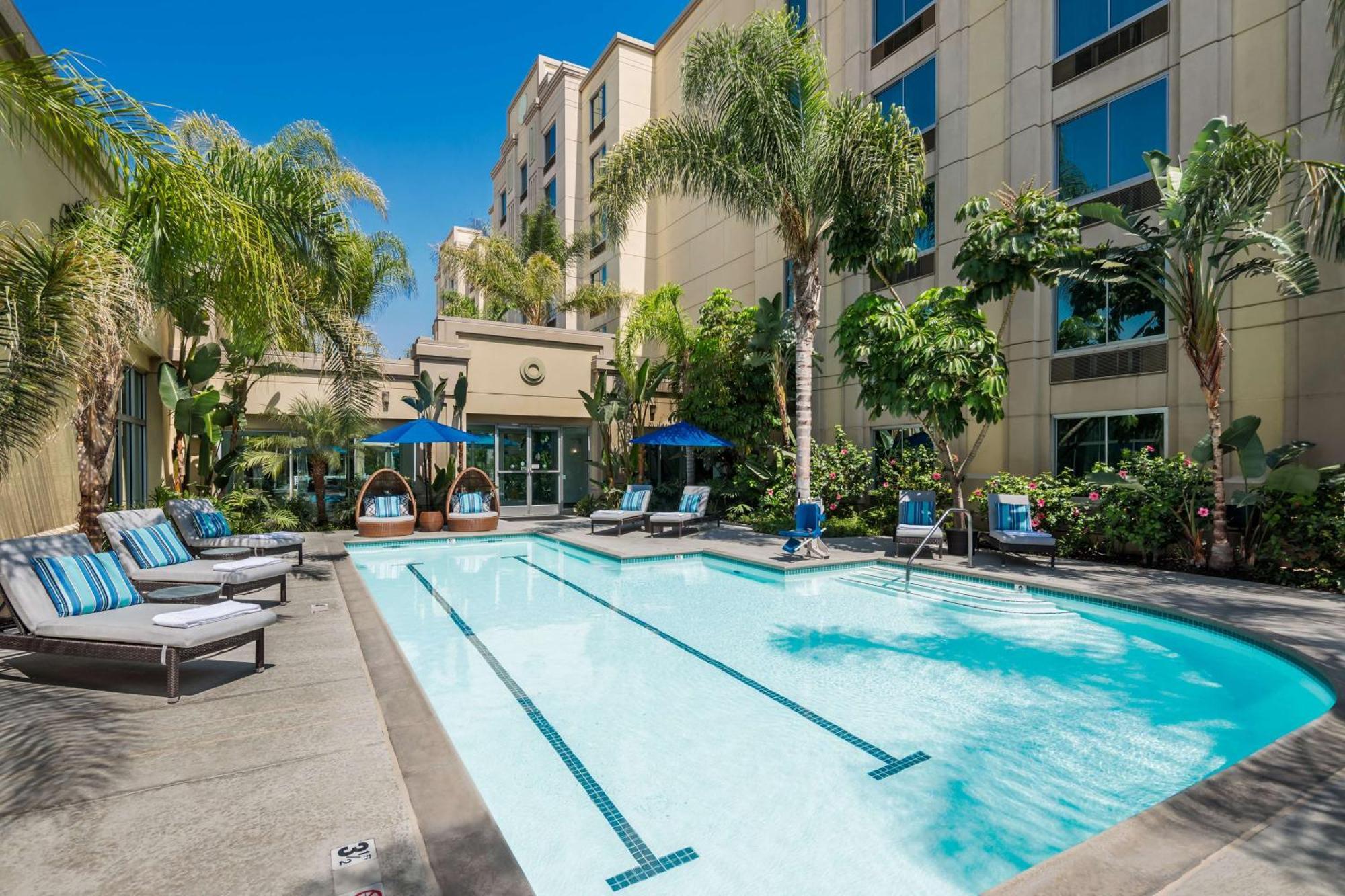 Doubletree By Hilton Los Angeles/קומרס מראה חיצוני תמונה
