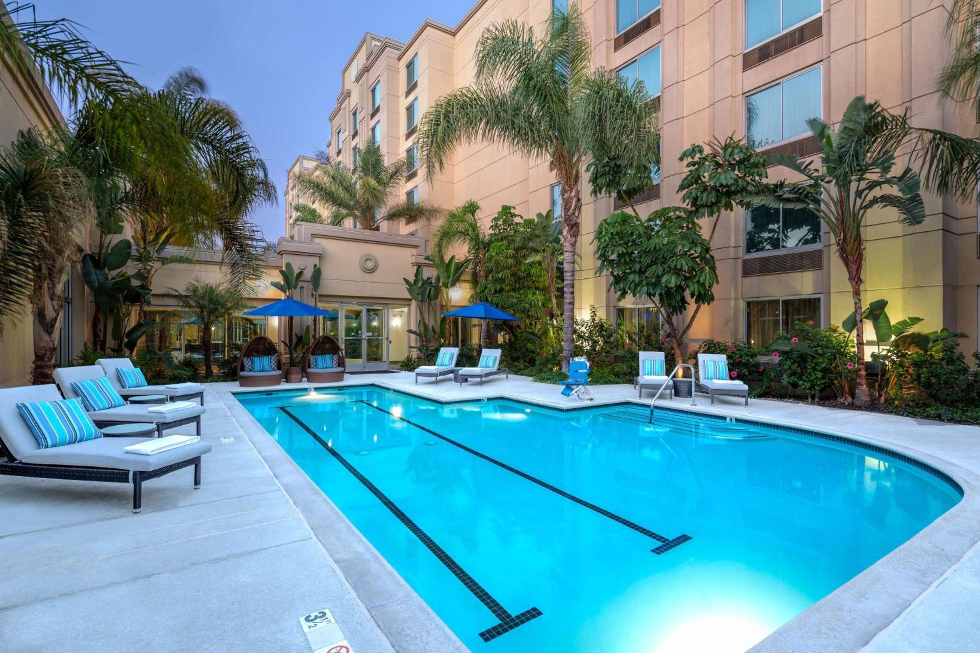 Doubletree By Hilton Los Angeles/קומרס מראה חיצוני תמונה